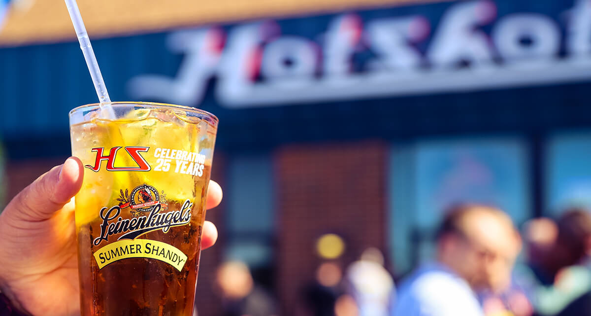 Why Investing in a Bar with Hotshots Sports Bar& Grill Can Be a Smart Move