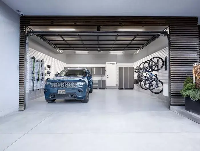 Choosing a Garage Remodel Franchise: From Logistics to Luxury