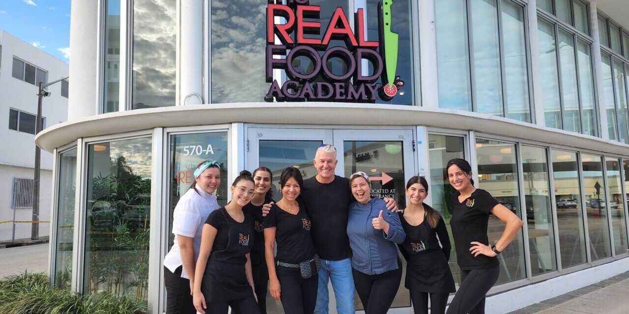 Feast Your Way to Success: Exploring Food Franchises and Why The Real Food Academy Reigns Supreme