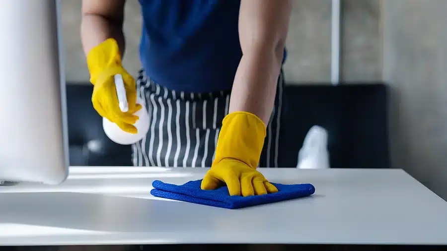 A Cleaning Company Franchise That Shines Above the Rest